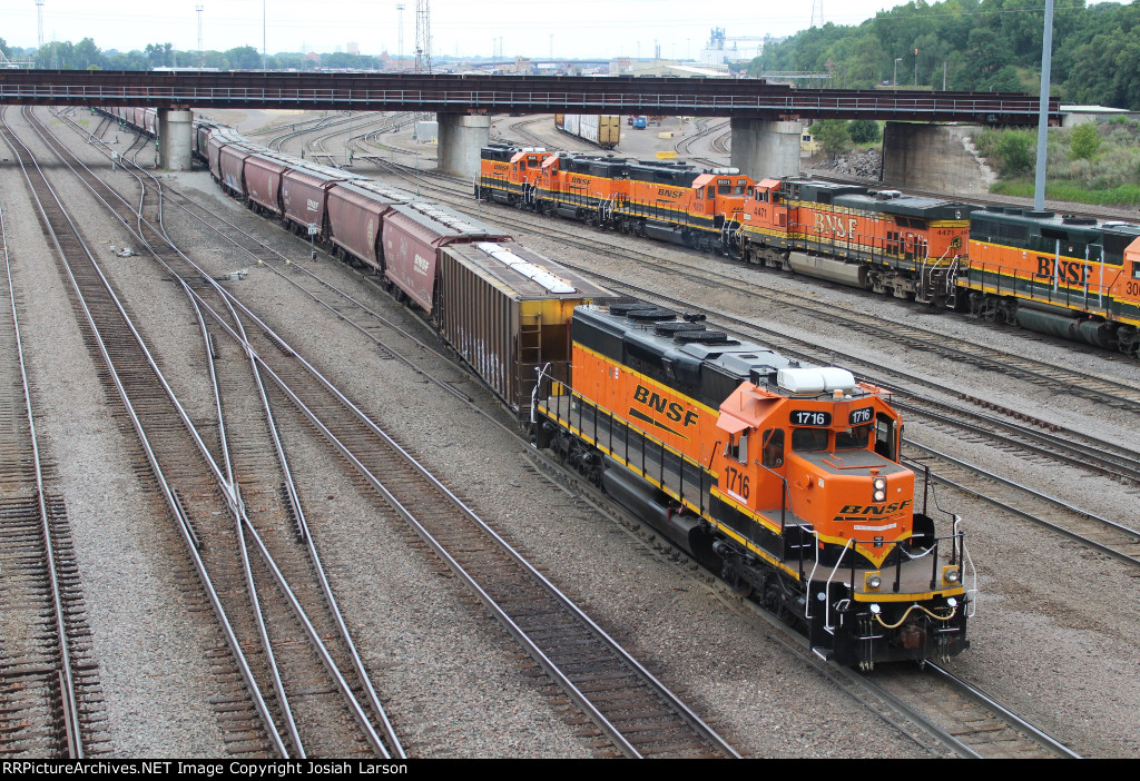 BNSF 1716